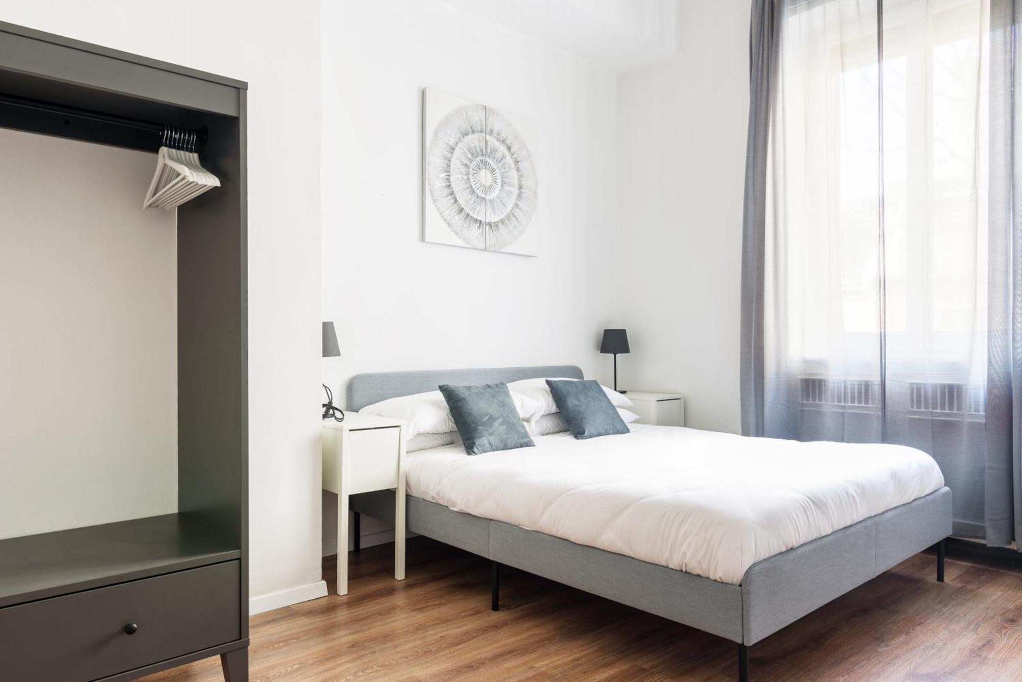 Luxury 4 Bedrooms Apartments Close To Duomo Милан Экстерьер фото