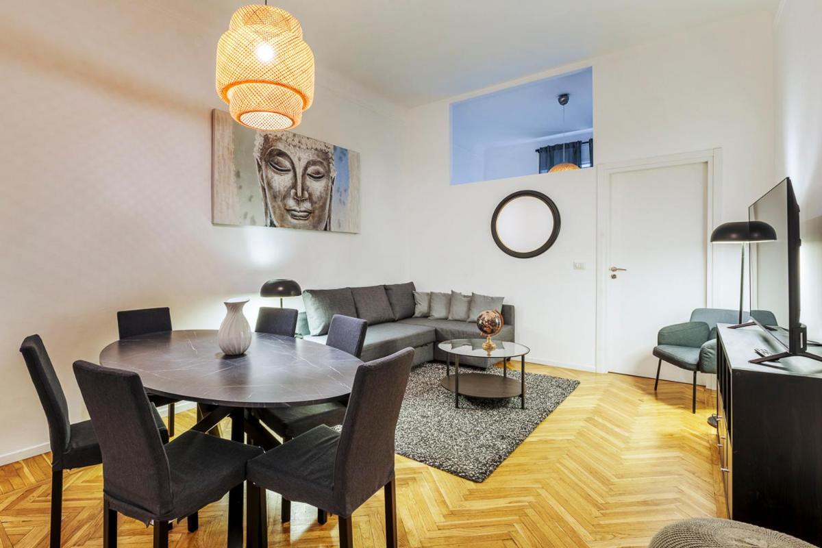 Luxury 4 Bedrooms Apartments Close To Duomo Милан Экстерьер фото